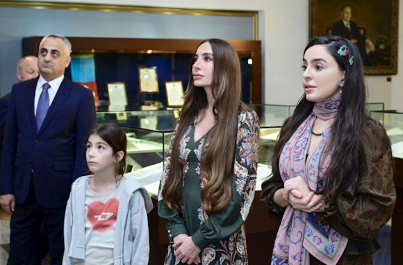 Leyla Əliyeva və Arzu Əliyeva Naxçıvanda — FOTOLAR