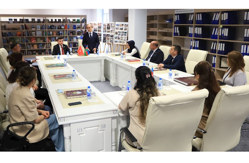 Türkiyənin Şəhid Ailələri və Qaziləri Dərnəyinin başqanı Mərkəzi Elmi Kitabxanada olub