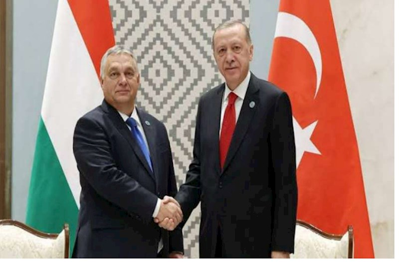 Ərdoğan və Orban telefon danışığı apardı 