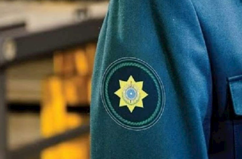 Məhkəmə saxtakarlıq edən gömrük işçisinə cəza verdi 