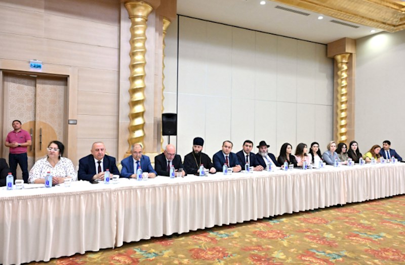 Bakıda “Konstitusiya etnomədəni müxtəlifliyin qarantı kimi” mövzusunda konfrans keçirilib — FOTOLAR 