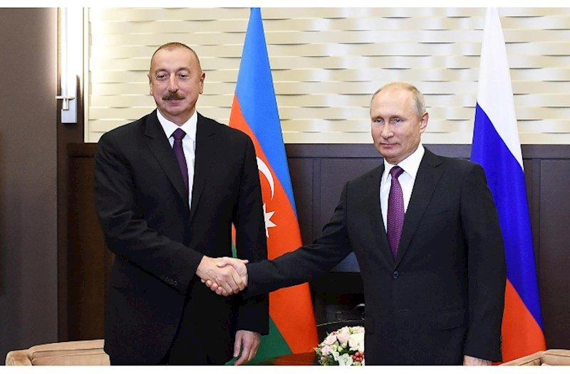 İlham Əliyev Putini təbrik etdi