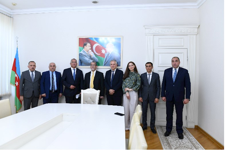 Dövlət Komitəsində xarici jurnalistlərlə görüş keçirilib 