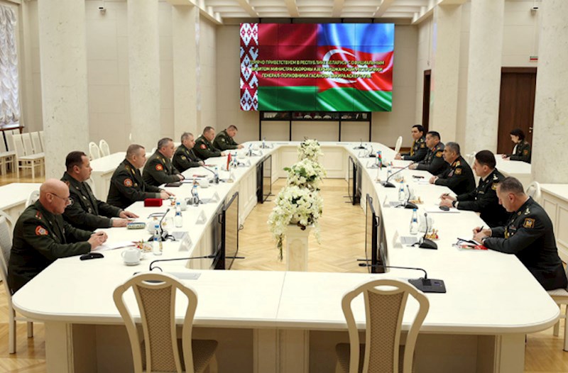 Minskdə Azərbaycan və Belarus müdafiə nazirləri görüşüb — FOTO