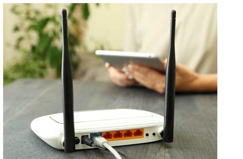 İranda internet tamamilə kəsildi 