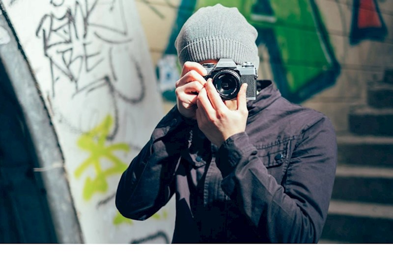 Vətəndaşın icazəsi olmadan küçədə fotosu çəkilə bilərmi? 