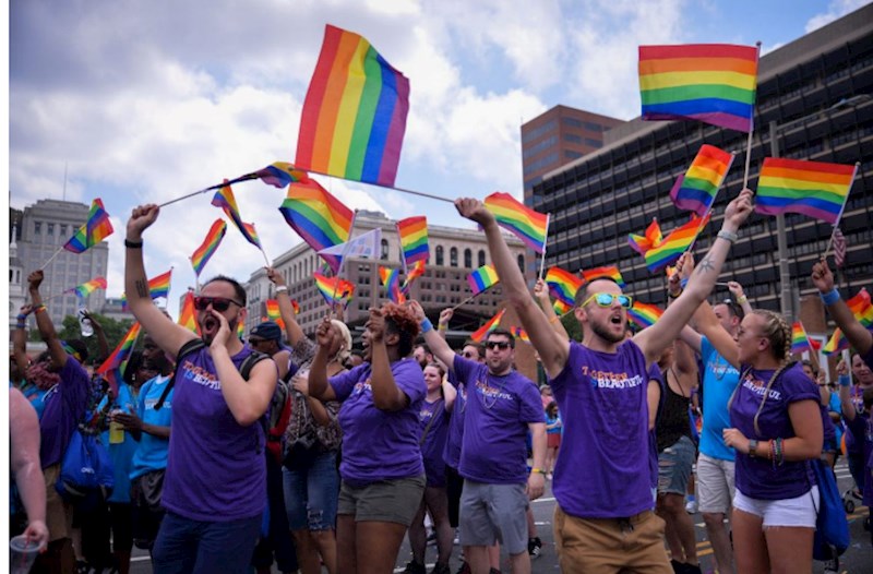 SOSİAL SİFARİŞ — LGBT-ni qadağan edən qanun nə vaxt qəbul olunacaq? 