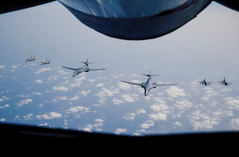 ABŞ Yaxın Şərqə bombardmançılar göndərir