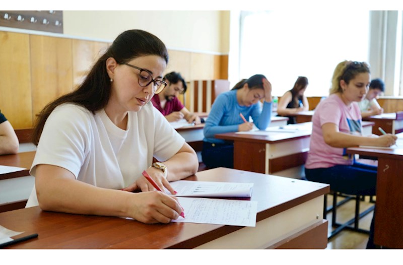 Fəlsəfə doktoru imtahanı keçirilib