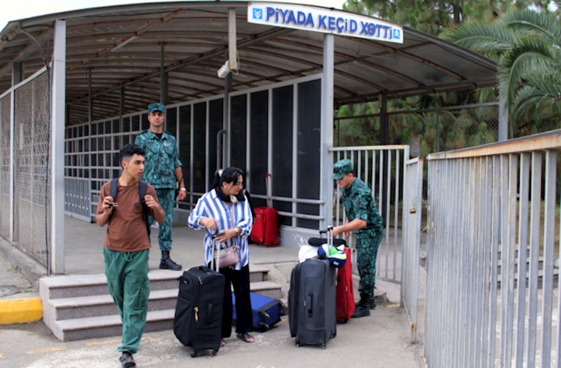 “Astara” dövlət sərhədindən buraxılış məntəqəsində xarici vətəndaşların təxliyəsi davam etdirilir