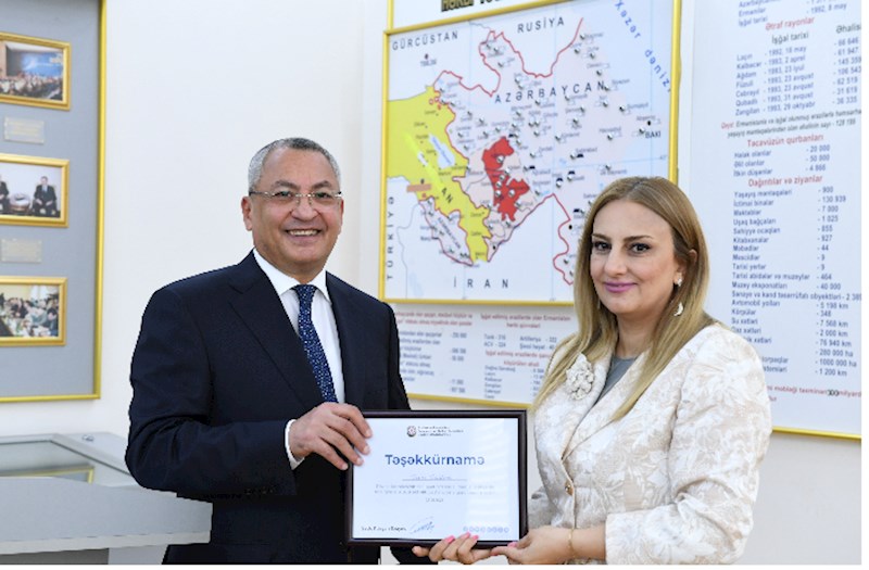 Dövlət qulluqçularının peşə bayramı qeyd olundu — FOTOLAR 
