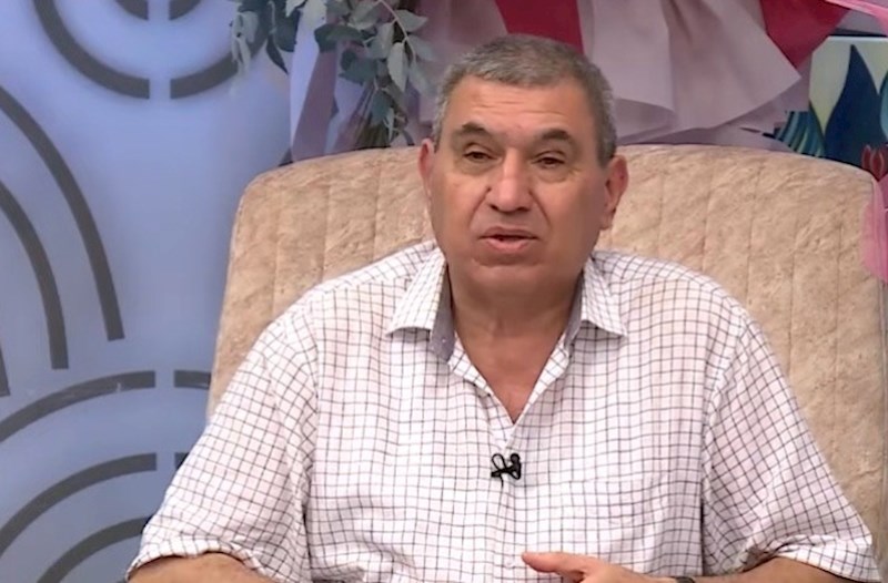 "İnternatda aclıqdan quru çörək yeyirdim"