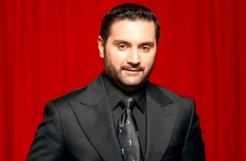 İzzət rejissorların bu hərəkətini pislədi 