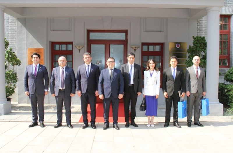 MEDİA nümayəndə heyəti Sinxua xəbər agentliyində — FOTOLAR