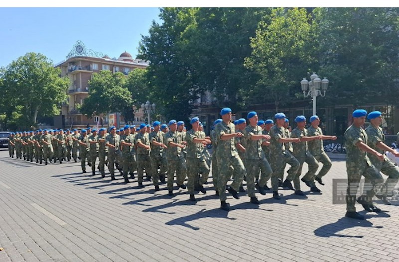 Gəncədə hərbi yürüş keçirilir — FOTOLAR 