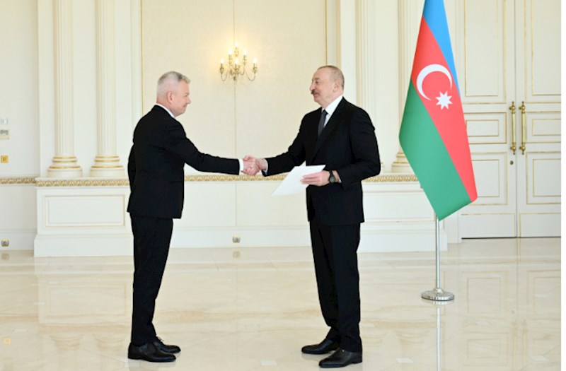 Prezident yeni səfirin etimadnaməsini qəbul etdi — FOTOLAR
