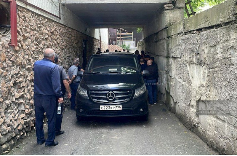 Yekaterinburqda öldürülən iki azərbaycanlının nəşi qohumlarına təhvil verilib — VİDEO/FOTOLAR 