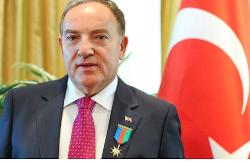Türkiyənin Azərbaycandakı sabiq səfiri: "Şərlə dolu əllərinizi azərbaycanlı miqrantlardan çəkin"