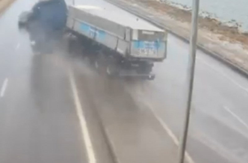 Bakıda yol qəzasında 3 nəfər ölüb, 1 nəfər xəsarət alıb — YENİLƏNİB