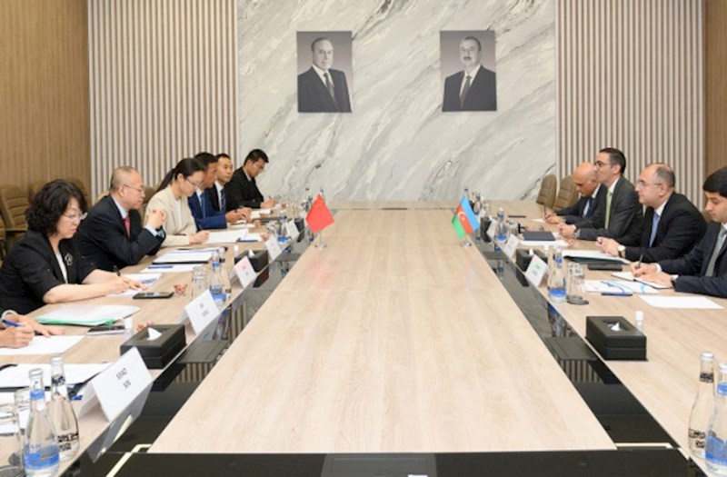 Azərbaycan və Çinin Mülki Aviasiya qurumları arasında sənəd imzalanıb — FOTOLAR