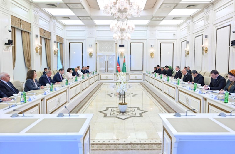 Sahibə Qafarova Türkmənistan Xalq Məsləhətinin sədri ilə görüşüb — FOTOLAR