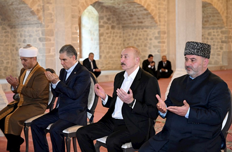 Şuşada məsciddə dua etdilər — FOTOLAR 