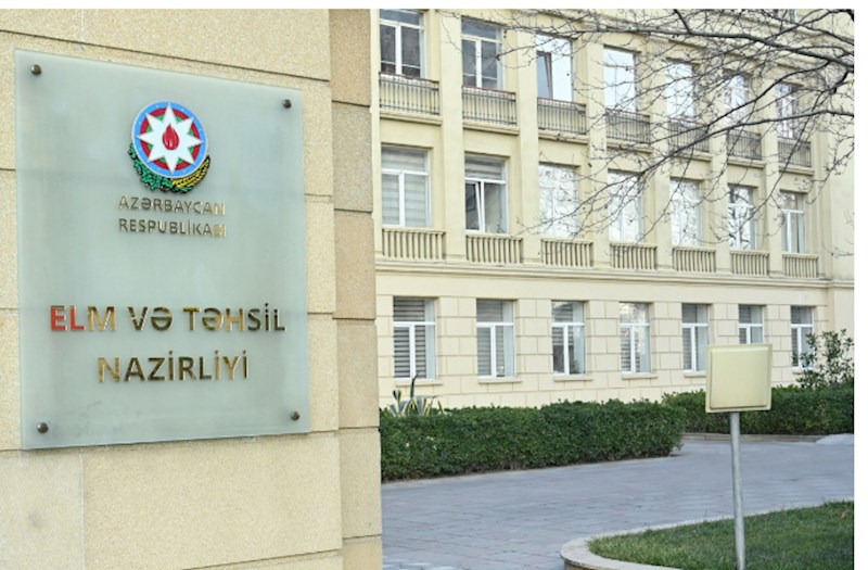 Universitetlərdə rus dilində tədrisin dayandırılması xəbəri feykdir — FOTO