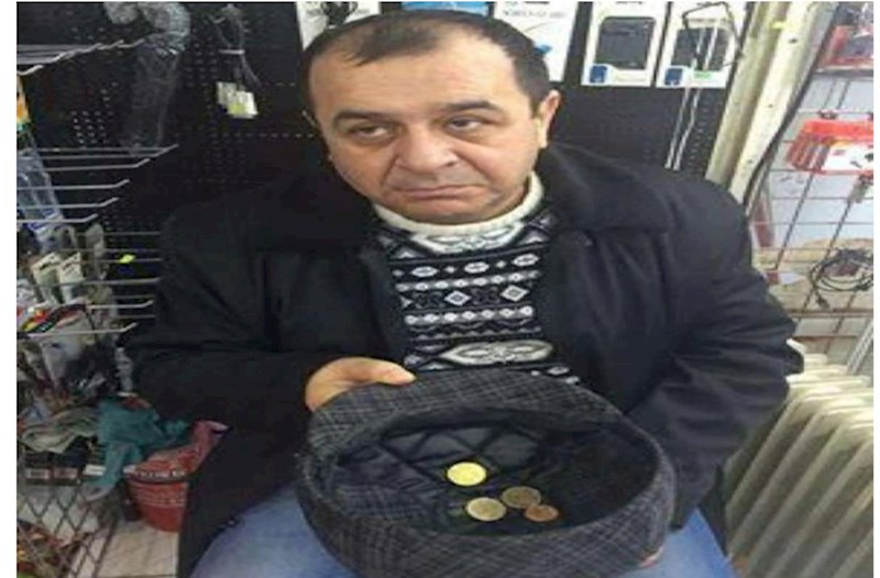 Tanınmış azərbaycanlı aktyor küçələrdə corab satdı — VİDEO 