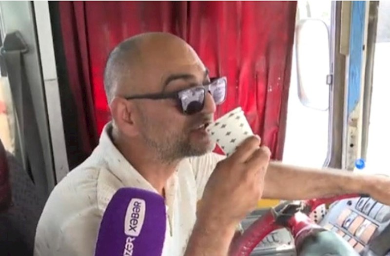 Avtobus sürücüsü sükan arxasında pivə içib? — VİDEO