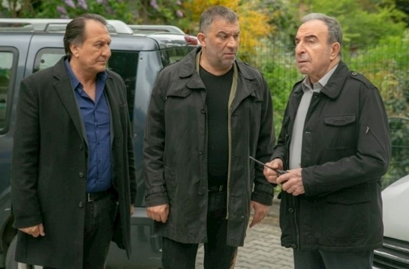 Məşhur aktyor "Arka sokaklar"a qayıdır — FOTO 
