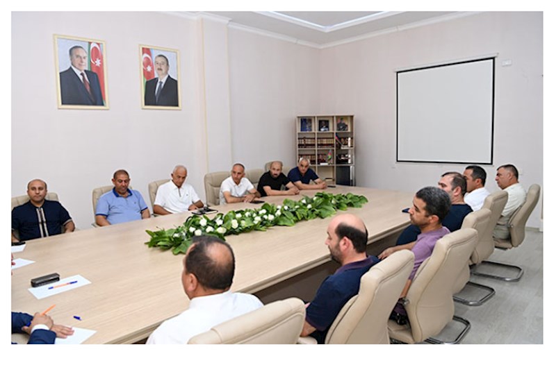 “Azərişıq” ASC-nin nümayəndələri Ağdamda fermer və sahibkarlarla görüşüb — FOTOLAR