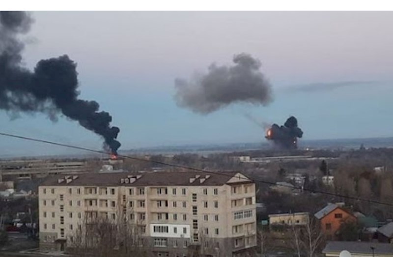 Rusiya Odessada çoxmərtəbəli yaşayış binasına zərbə endirib, yaralılar var 