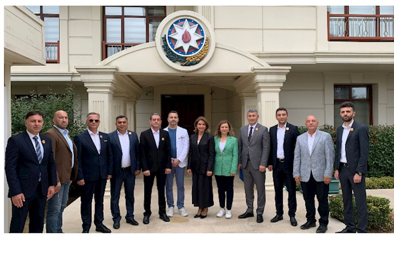 Qazi jurnalistlər Azərbaycanın İstanbuldakı Baş Konsulluğunda — FOTOLAR 