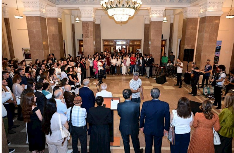  Muzey Mərkəzində gənc rəssamların “Sənin adın nədir?” adlı sərgisi açılıb — FOTOLAR