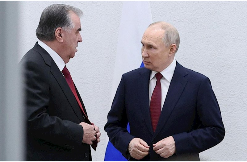 Putin ABŞ-la danışıqların nəticələri barədə Emomali Rəhmonla danışdı