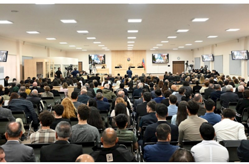 Xocalıda girov götürülmüş qadın: Bıçağı uşaqlarımın boğazına söykəməklə mənə iztirab verirdilər 