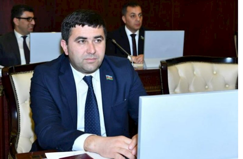 Məsud Pezeşkian dövlət deyil, hökumət başçısıdır — Millət vəkili 