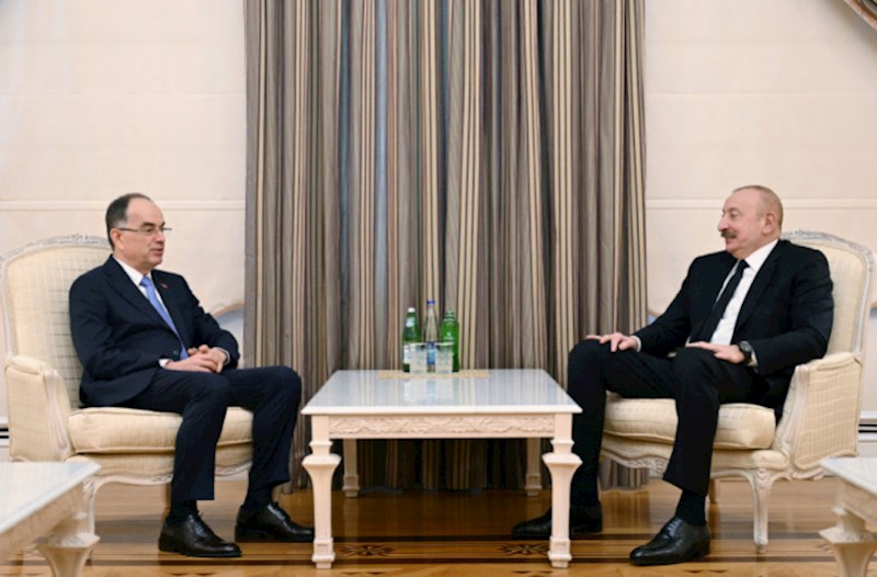 Albaniya Prezidenti İlham Əliyevə məktub ünvanlayıb