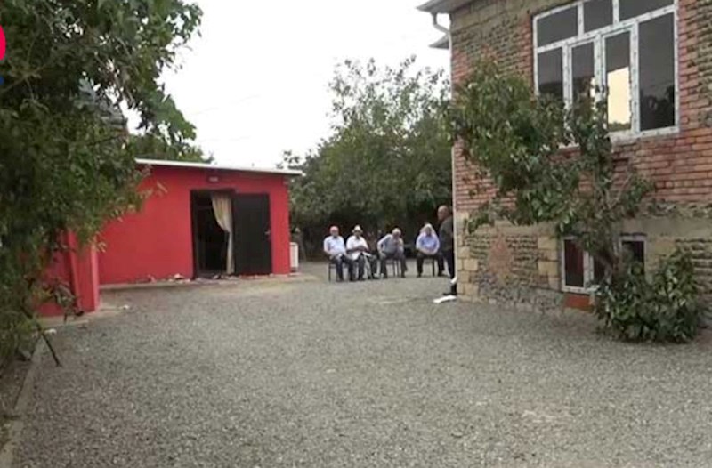 Azərbaycanda qayın gəlini yatdığı yerdə mülkə görə qətlə yetirib? — FOTO