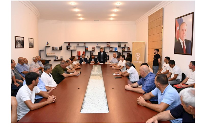 “Azərişıq” ASC-nin nümayəndələri Göyçayda fermer və sahibkarlarla görüşüb — FOTOLAR