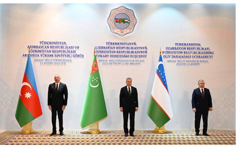 Türkmənistan, Azərbaycan və Özbəkistan arasında yüksəksəviyyəli görüş başlayıb — FOTOLAR (YENİLƏNİB)