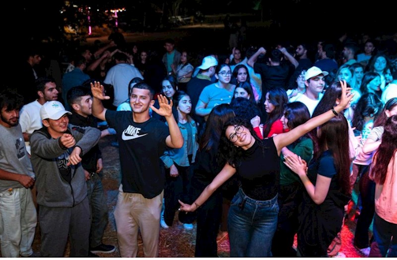 “Yay Fest 2025” gənclərin yüksək enerjisi ilə davam edir