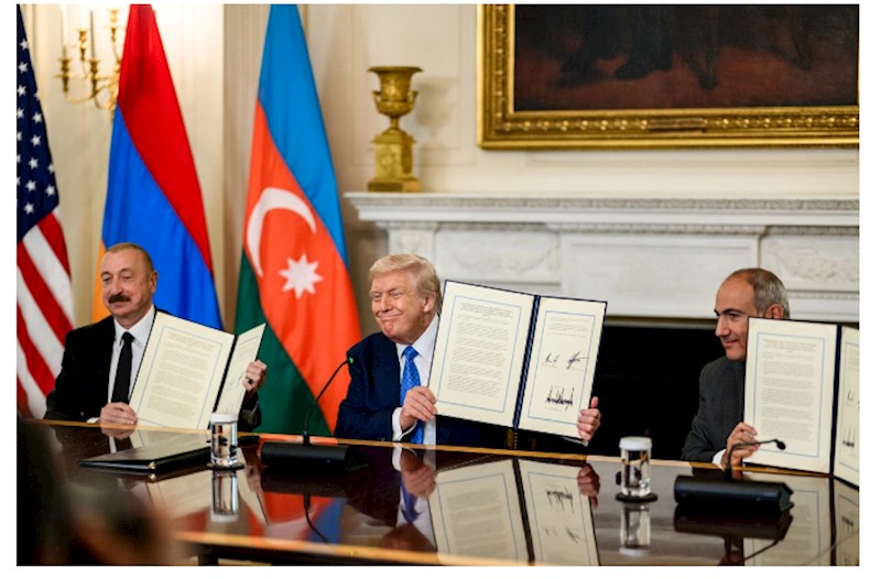 İlham Əliyev, Tramp və Paşinyanın imzaladıqları tarixi sənədin FOTOLARI