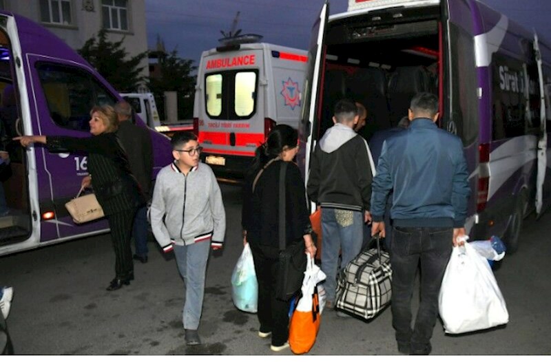 Kəlbəcərə növbəti köç karvanı yola salındı