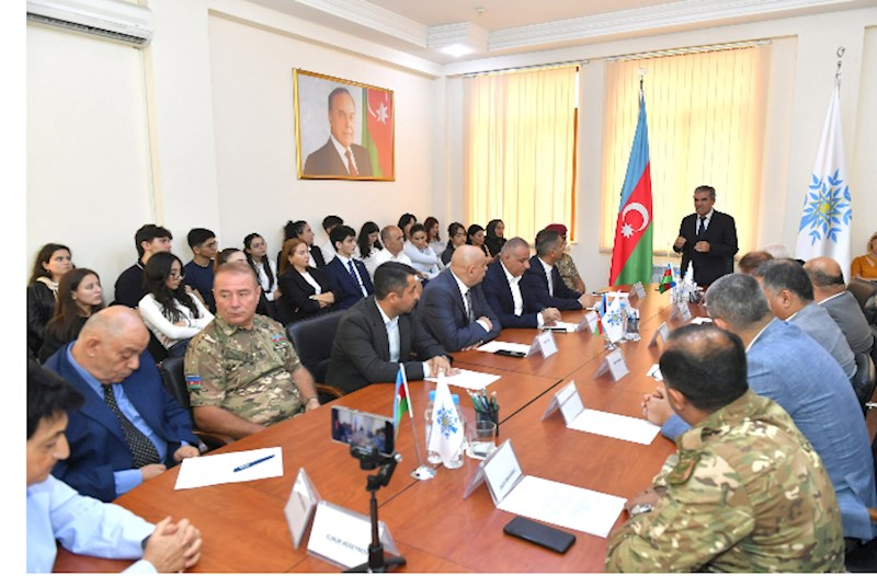 YAP Səbail rayon təşkilatında QHT-lərlə görüş keçirilib — FOTOLAR
