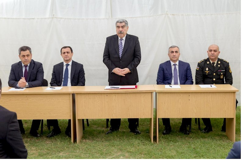 İcra başçısı qəsəbə sakinlərinin problemlərini dinlədi  — FOTOLAR 