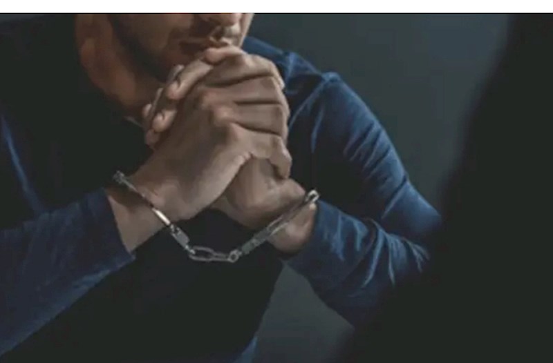 ABŞ səfirliyinin azərbaycanlı əməkdaşı yarım milyondan çox pulu necə ələ keçirib? — FAKTLAR 