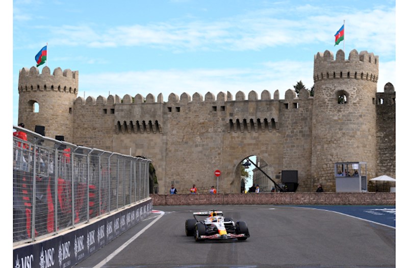 “Formula 2”: Əsas yarış start götürüb