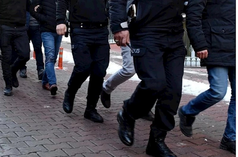 Ankarada saxta polis şəbəkəsi ifşa olundu: 24 nəfər saxlanıldı 