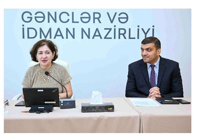 Nazir müavini "Enactus Qarabağ" komandası ilə görüşdü — FOTOLAR 